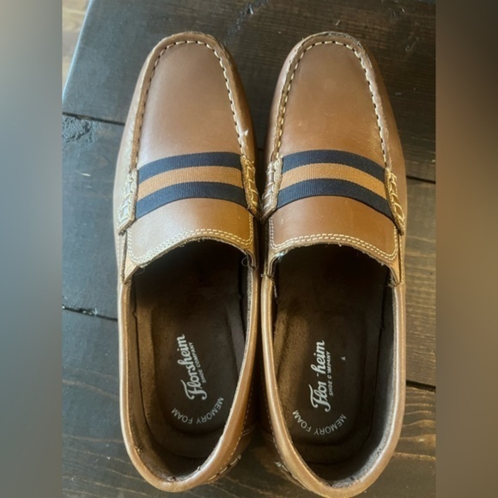 Florsheim Kid’s Brown Loafers Size 7